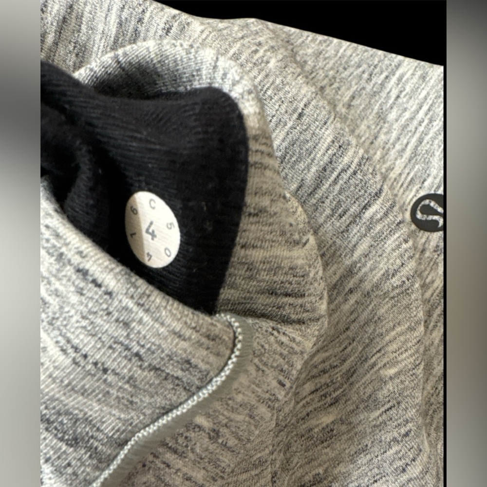 Lululemon Going Places Jacket- Size 4 - Picture 7 of 10